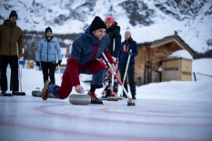 Schweiz Tourismus Wallis #MeinErstesMal Curling